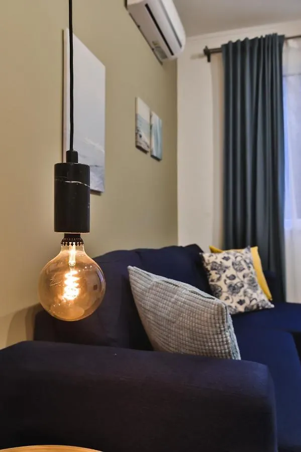Pieces Of Nature In A Stylish One-Bedroom Flat By Flat Mаnager ソフィア アパート
